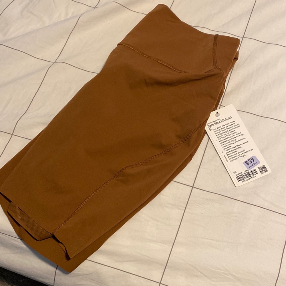 Base Pace HR short lululemon. Size 12. COPB